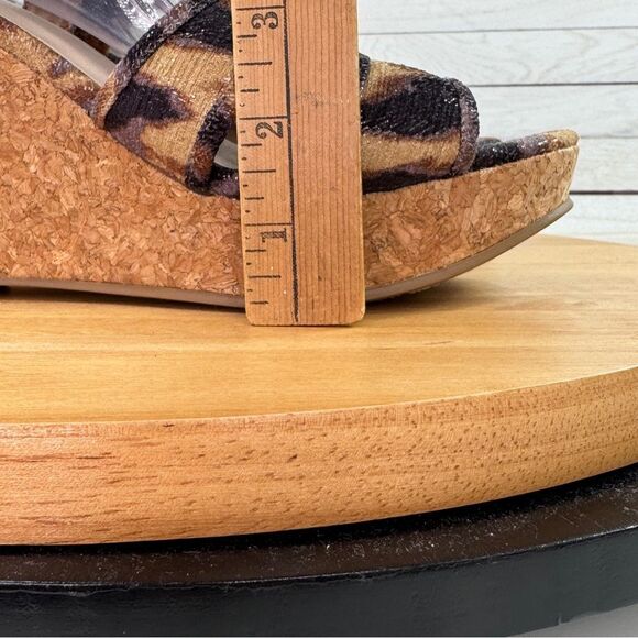Fergalicious Kenzie Animal Print Boho Cutout Peep Toe Wedge Sandals Brown 8.5 - Picture 9 of 14